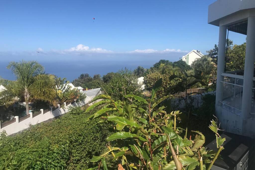 St Leu -Villa D'Artiste, Superbe Vue Mer, Piscine Chauffee Сен-Ле Екстер'єр фото
